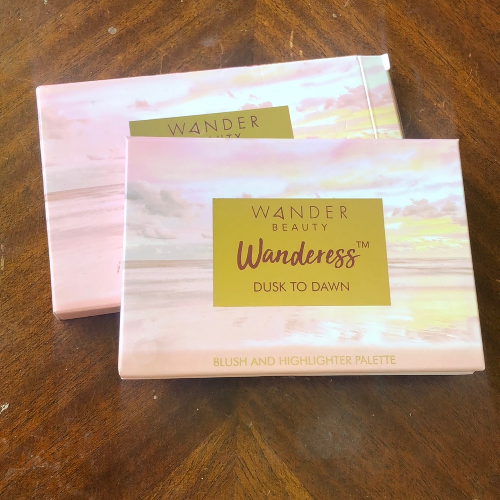 BNIB Wander Beauty face palette